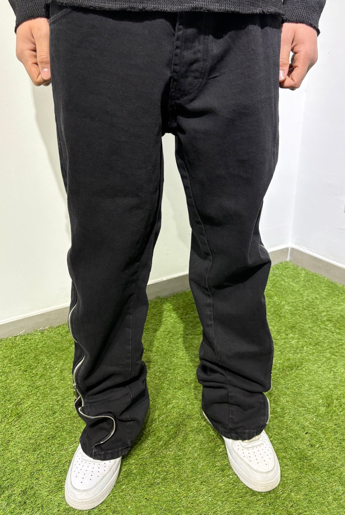 JEANS FLARE MOD.ZAR* - 𝑵𝑼𝑨𝑹 𝑯𝑶𝑴𝑴𝑬