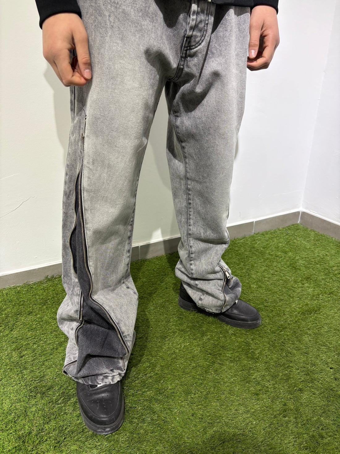 JEANS FLARE MOD.ZAR* - 𝑵𝑼𝑨𝑹 𝑯𝑶𝑴𝑴𝑬