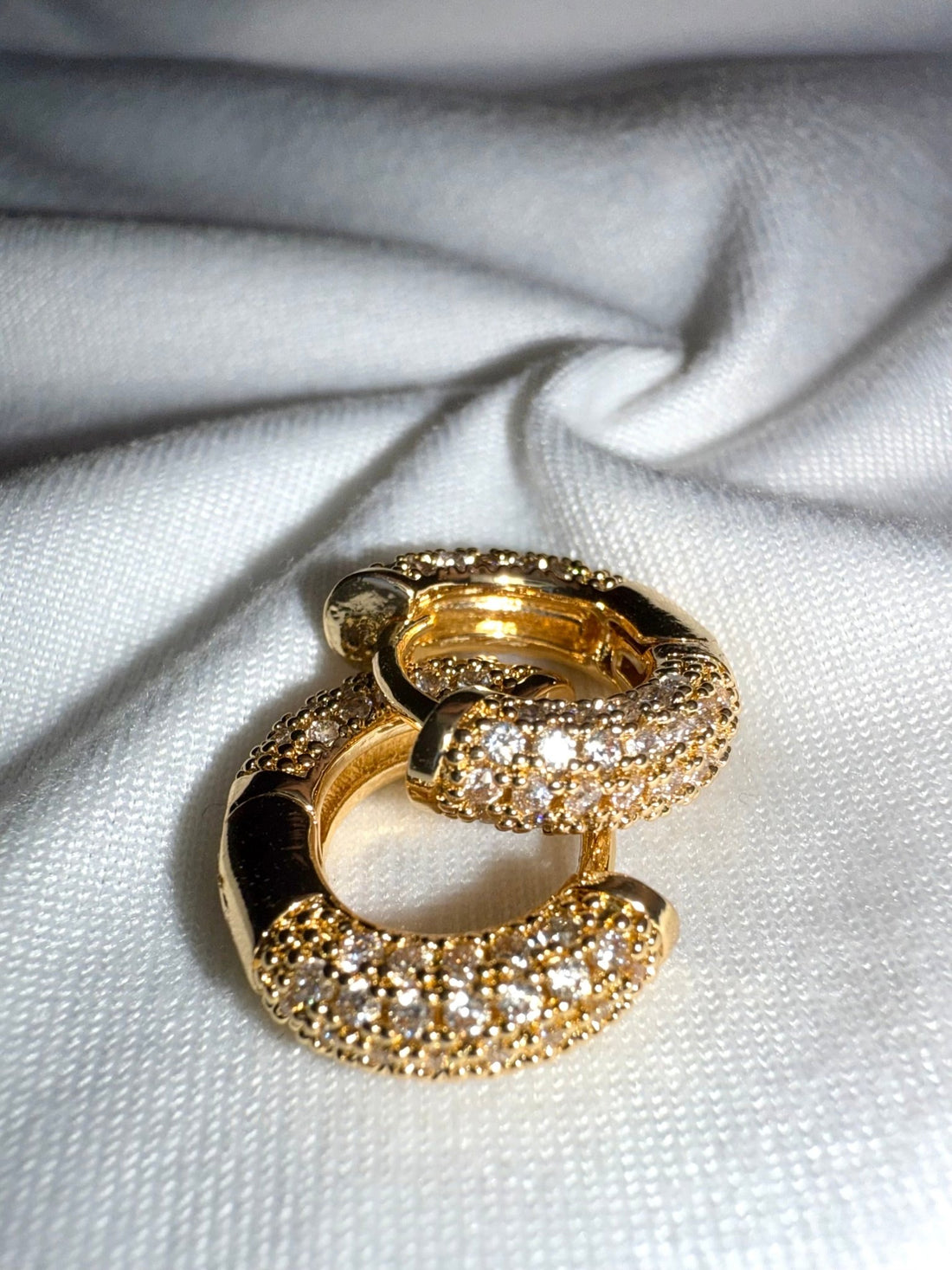 ORECCHINI SPARKLE - 𝑵𝑼𝑨𝑹 𝑯𝑶𝑴𝑴𝑬