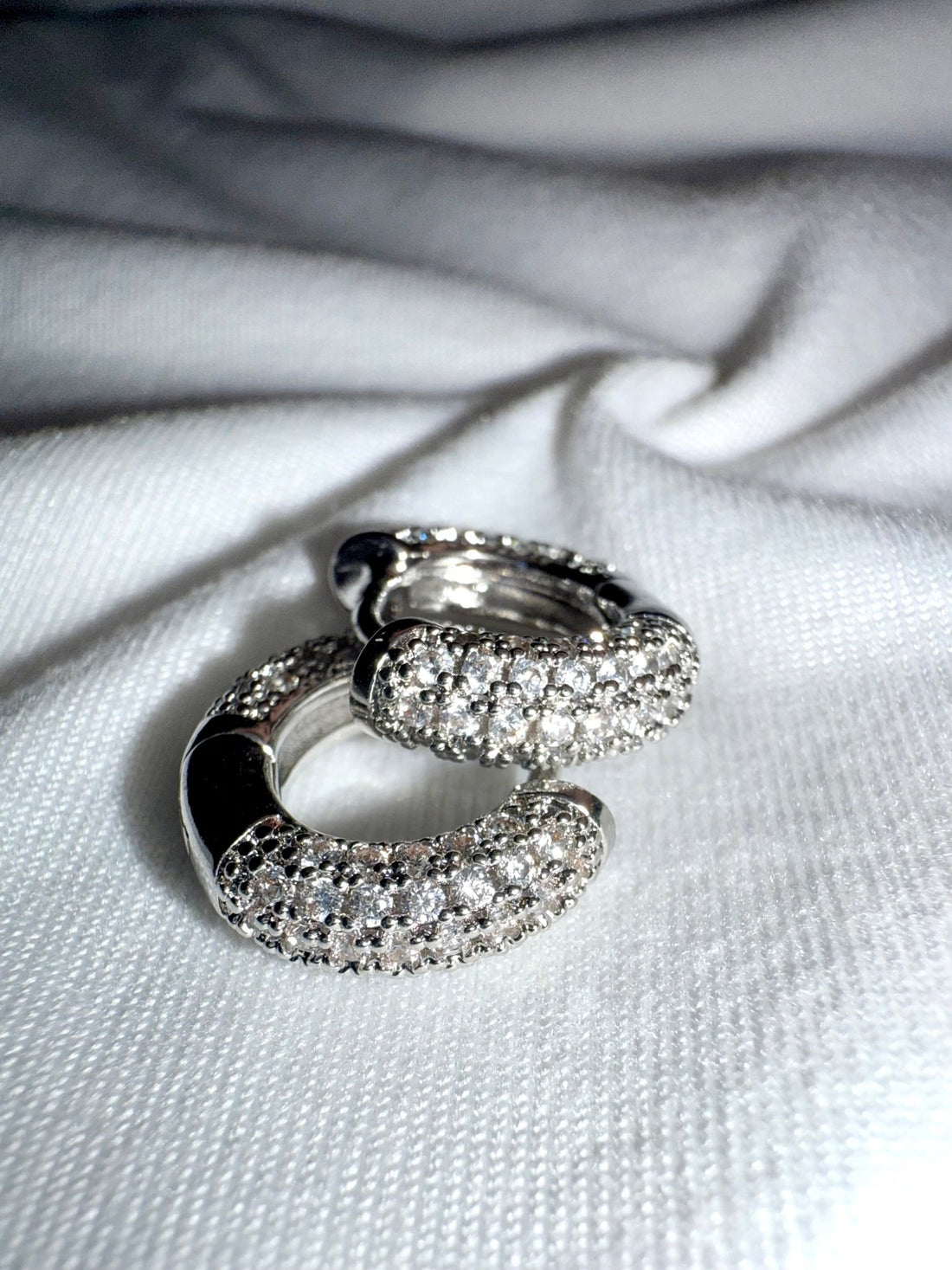 ORECCHINI SPARKLE - 𝑵𝑼𝑨𝑹 𝑯𝑶𝑴𝑴𝑬